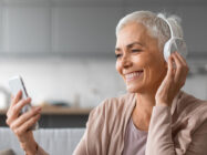 Músicas Antigas no Celular: Por Onde Você Quer Começar?