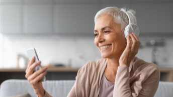 Músicas Antigas no Celular: Por Onde Você Quer Começar?